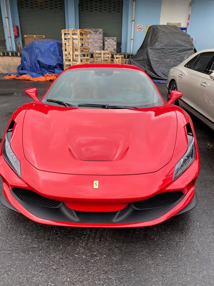 f 3